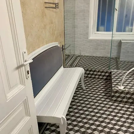 4us - 24h Self Check-in Apartment